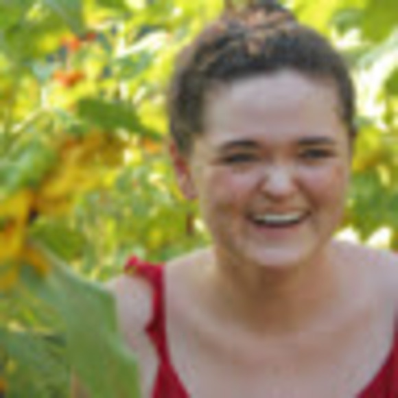 Meet your Posher, Caroline - Picture 1 of 1